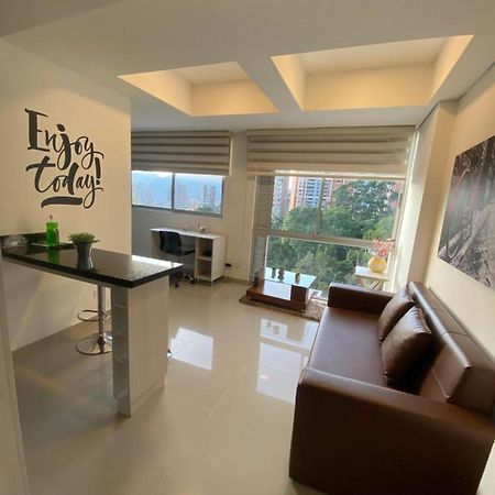 Apartasuite Moderna - En El Corazon Del Poblado Medellín Dış mekan fotoğraf