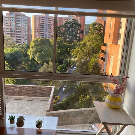 Apartasuite Moderna - En El Corazon Del Poblado Medellín Dış mekan fotoğraf