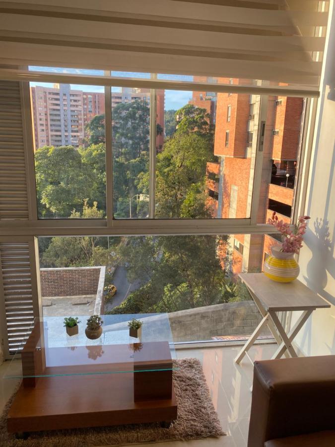 Apartasuite Moderna - En El Corazon Del Poblado Medellín Dış mekan fotoğraf